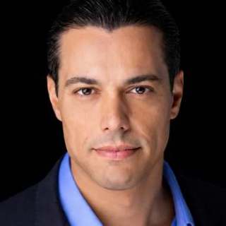 Dr. Vinicius Machado